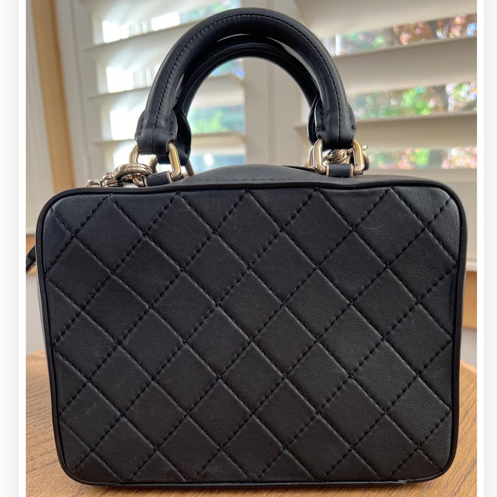Chanel Black Top Handle Vanity Crossbody Bag with Chanel Strap - Picture 4 of 16